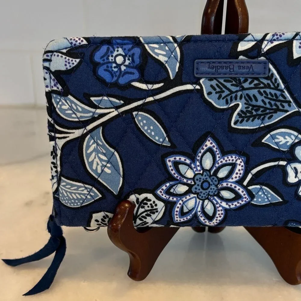 Vera Bradley Wallet Wristlet Crossbody Tropics Tapestry RFID Protection -Retired